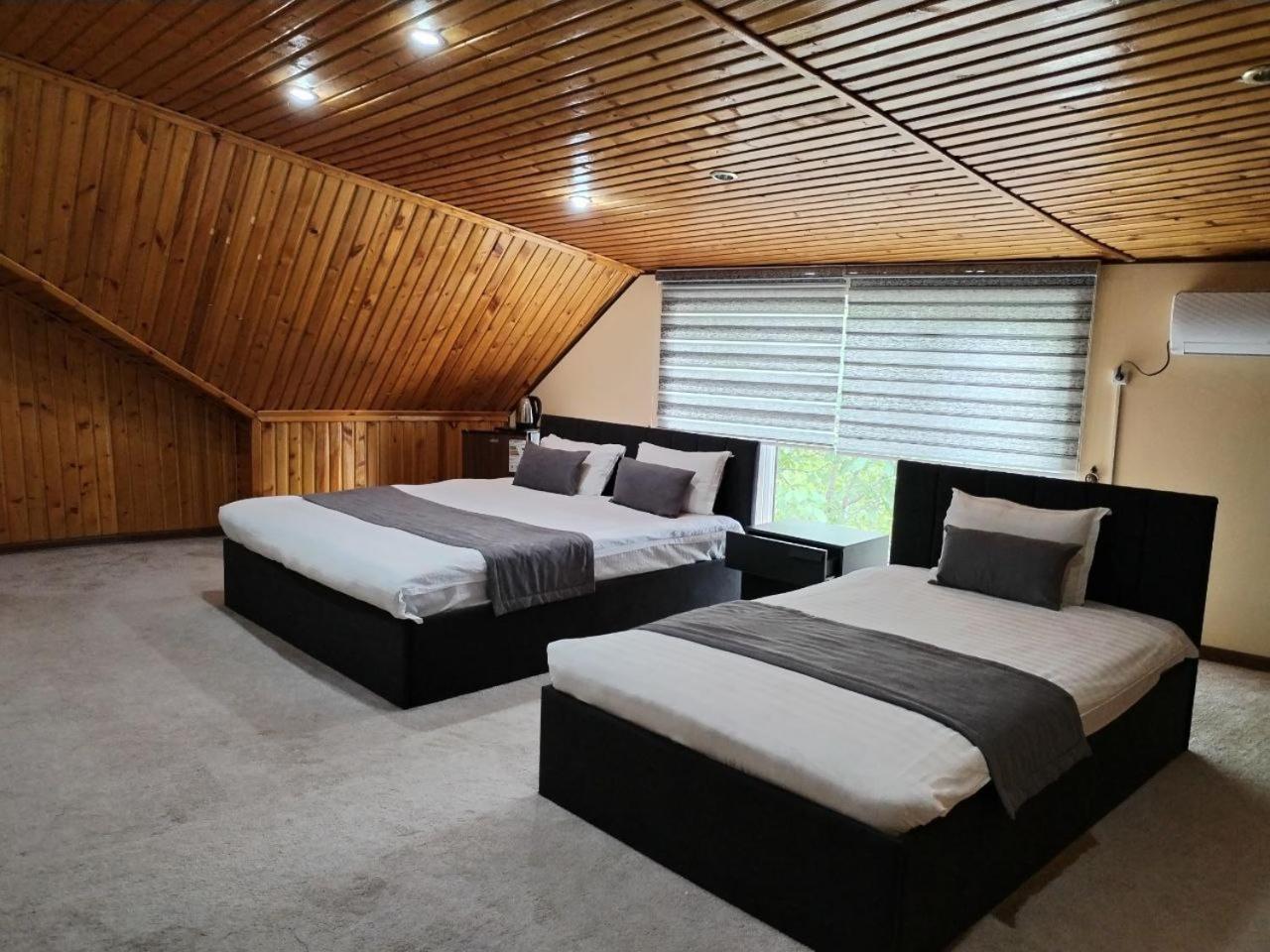 Guest House "Rohat Lux" Samarkand Esterno foto
