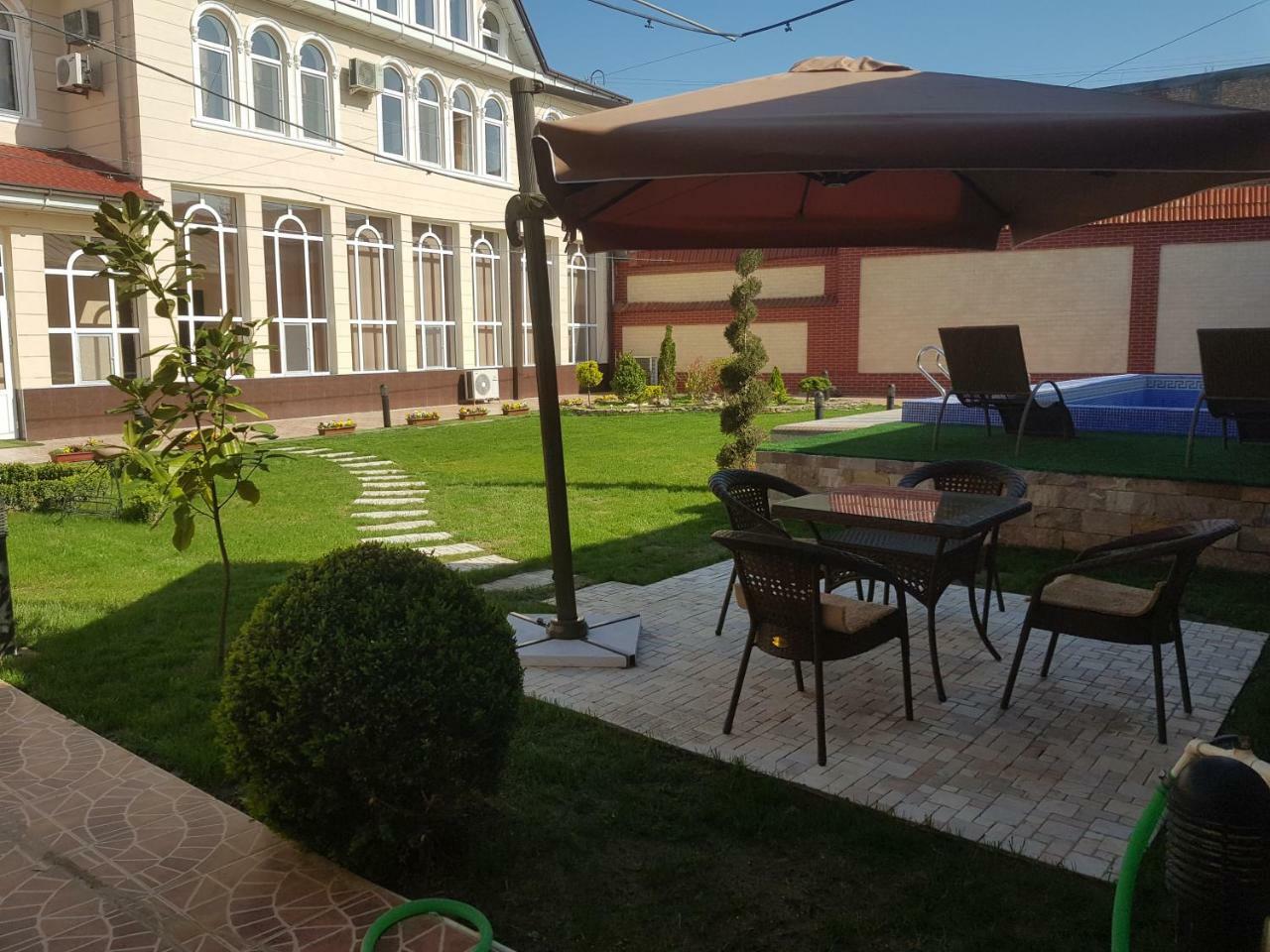 Guest House "Rohat Lux" Samarkand Esterno foto